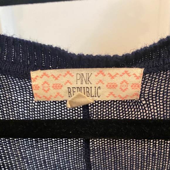 Nordstrom Rack Sweater - Picture 3 of 3